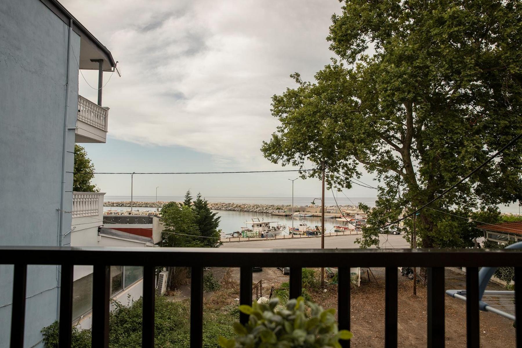 Manos Kritikakis Apartments Platamonas Eksteriør billede